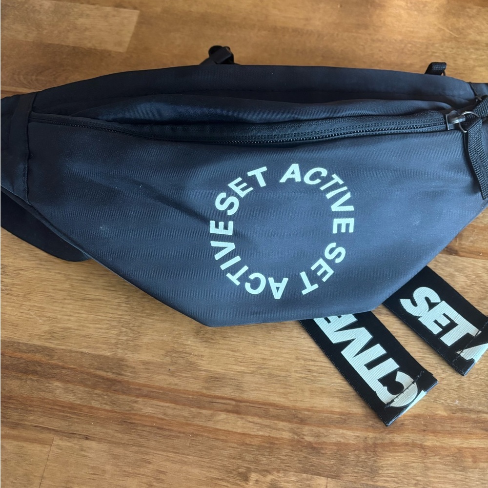 Set Active Fanny Pack